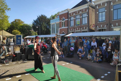 Onvergetelijke-Hula-Hoop-en-Jongleer-Shows-1